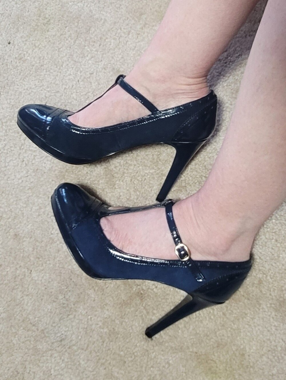 Mary Jane Heels Navy Blue Suede With Patent Leather Trim  Sz 9